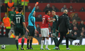 Football fans want video reffing