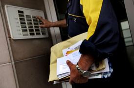Deutsche Post wird vom Jäger zum Gejagten